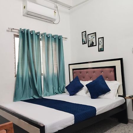Shree K.B Guest House فاراناسي المظهر الخارجي الصورة