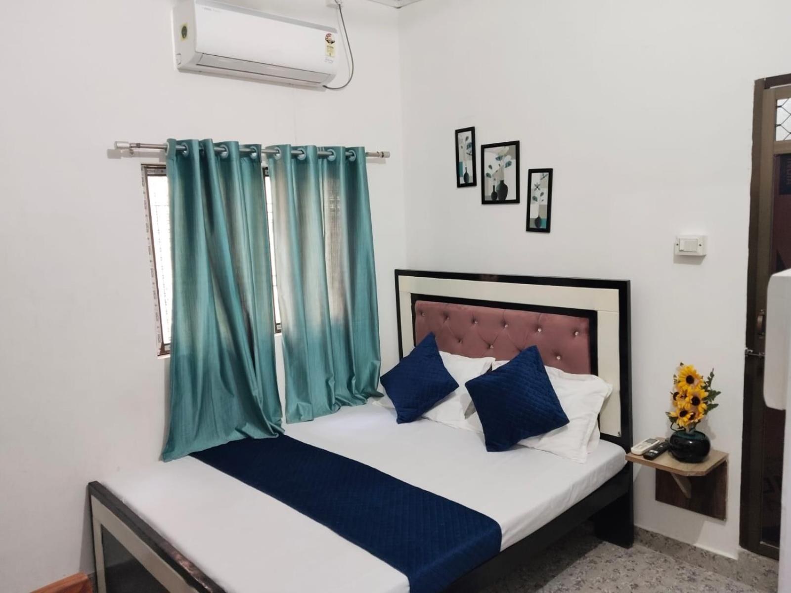 Shree K.B Guest House فاراناسي المظهر الخارجي الصورة
