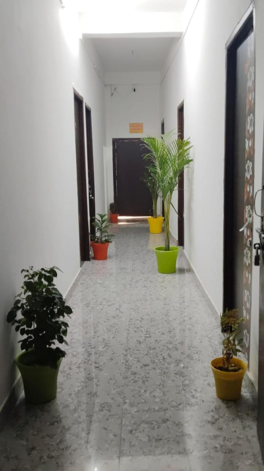 Shree K.B Guest House فاراناسي المظهر الخارجي الصورة